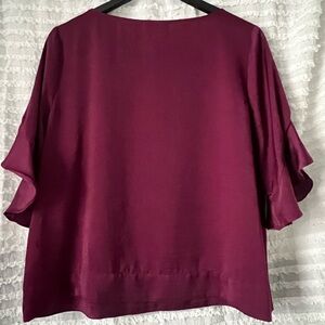 💜Alex Marie Purple/Plum ruffled sleeve blouse -Medium.